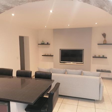 Appartement Paisible Entre Terre Et Mer Cabrieres  ภายนอก รูปภาพ