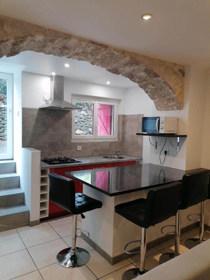 Appartement Paisible Entre Terre Et Mer Cabrieres  ภายนอก รูปภาพ