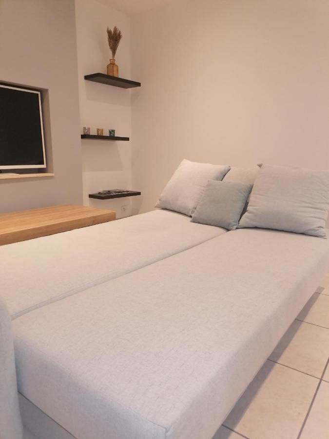 Appartement Paisible Entre Terre Et Mer Cabrieres  ภายนอก รูปภาพ