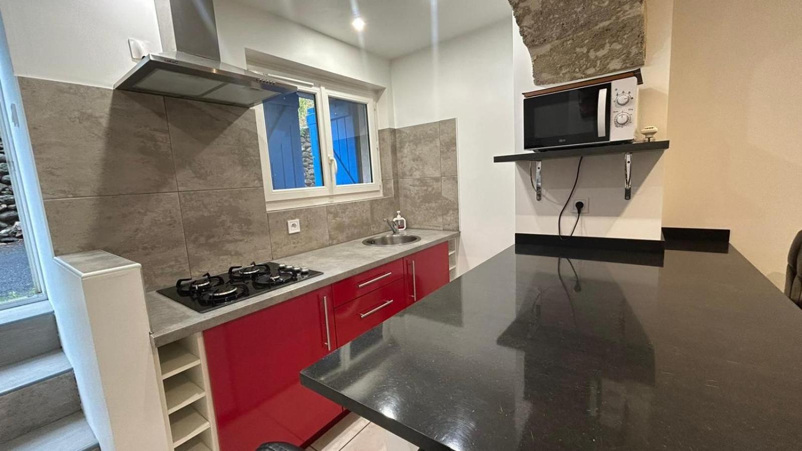 Appartement Paisible Entre Terre Et Mer Cabrieres  ภายนอก รูปภาพ